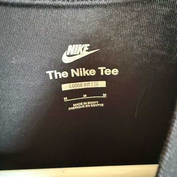 Nike Black Loose-Fit Tee - Picture 3 of 3